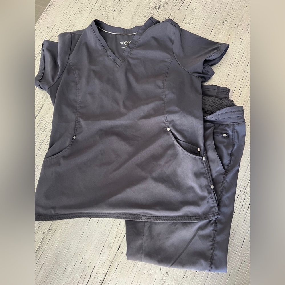 Beyond Scrubs Set